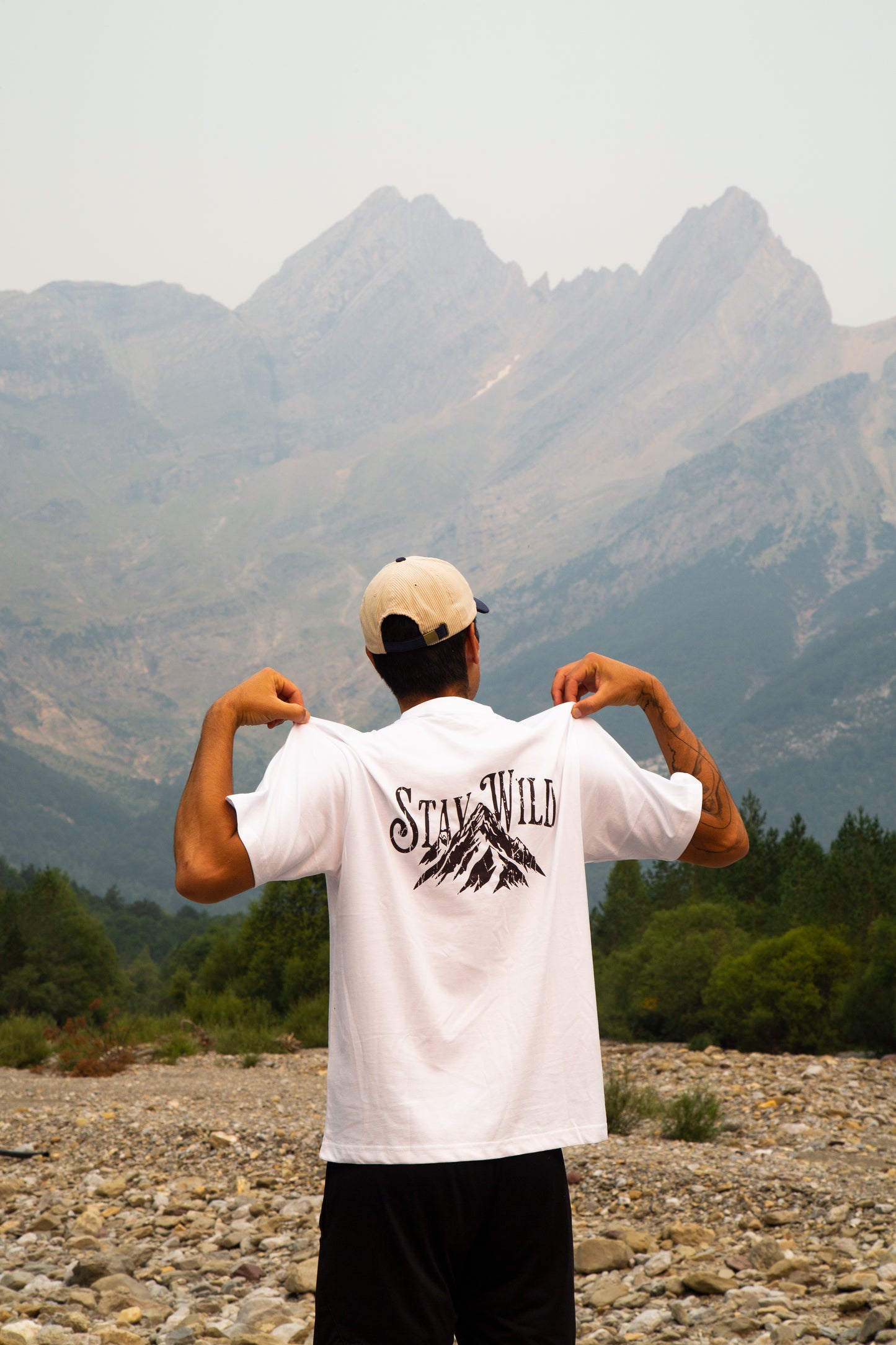 Camiseta Stay Wild Oversize